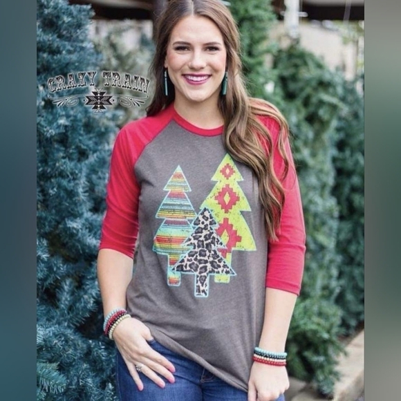 Crazy Train Aztec Christmas Tree Leopard Print 3/4 Red Sleeve Raglan Tee - Picture 1 of 5